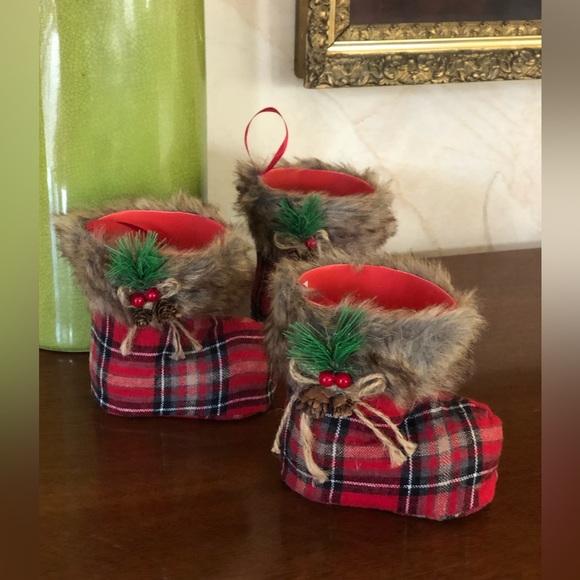 NWT 3 decorative Christmas plaid hangable fillable booties - Picture 1 of 14